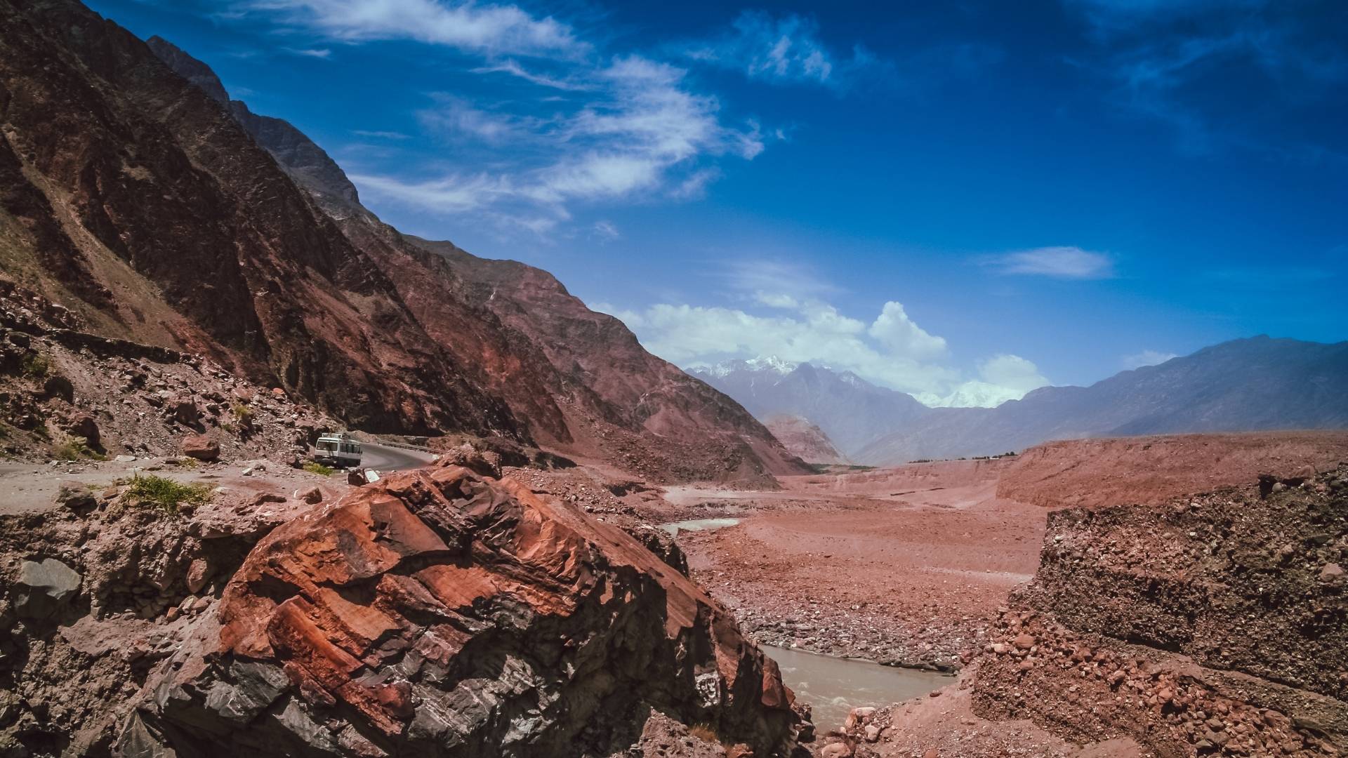 Hunza River flowing through valley